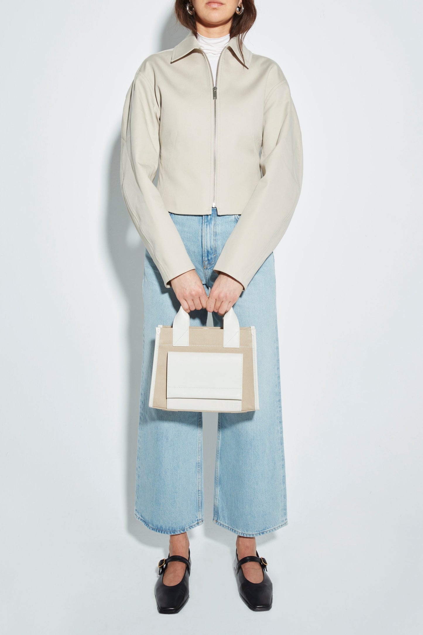 STITCHED POCKET MINI TOTE IN BEIGE AND OFF-WHITE