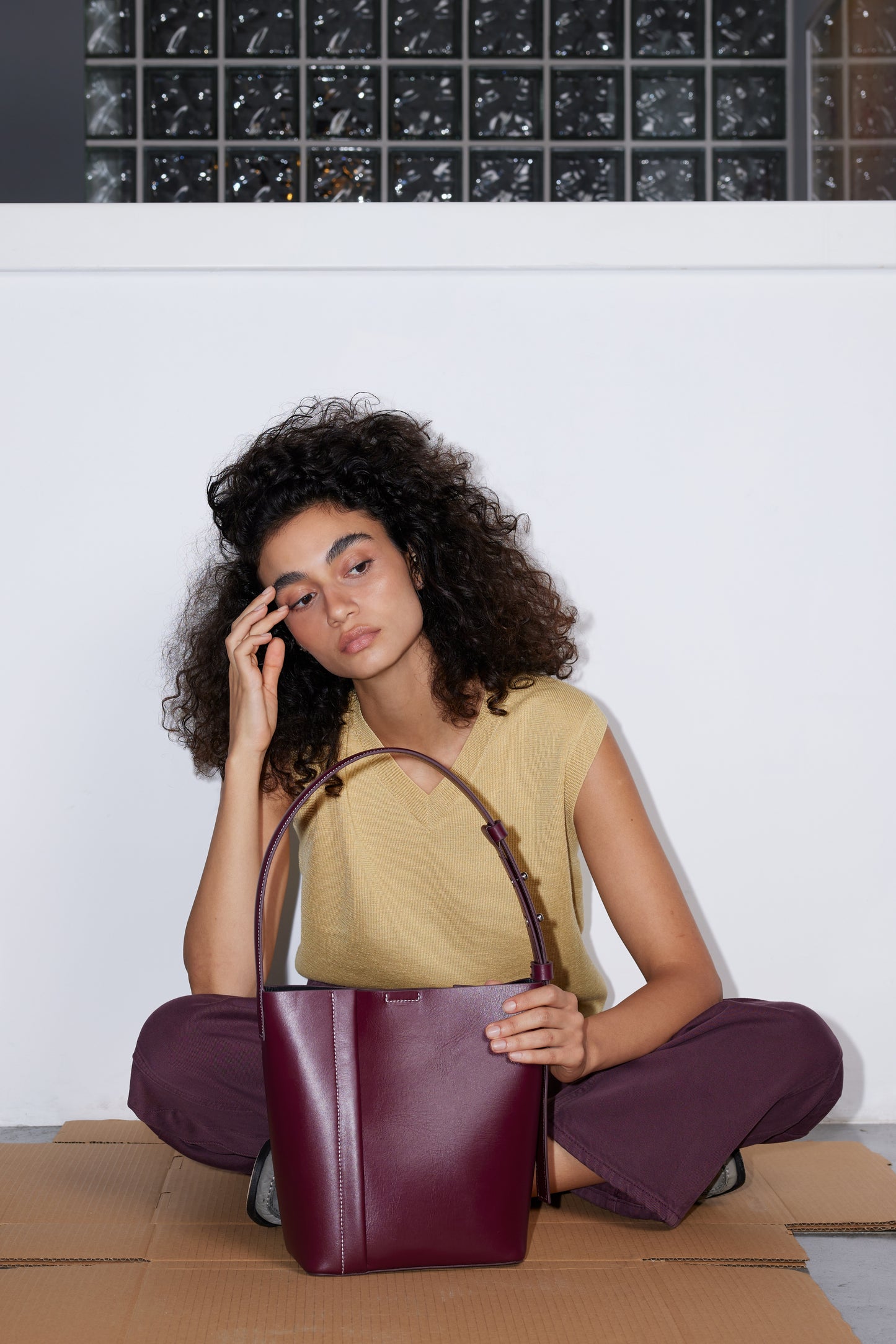 MEDIUM TOTE PLISSÉ BURGUNDY