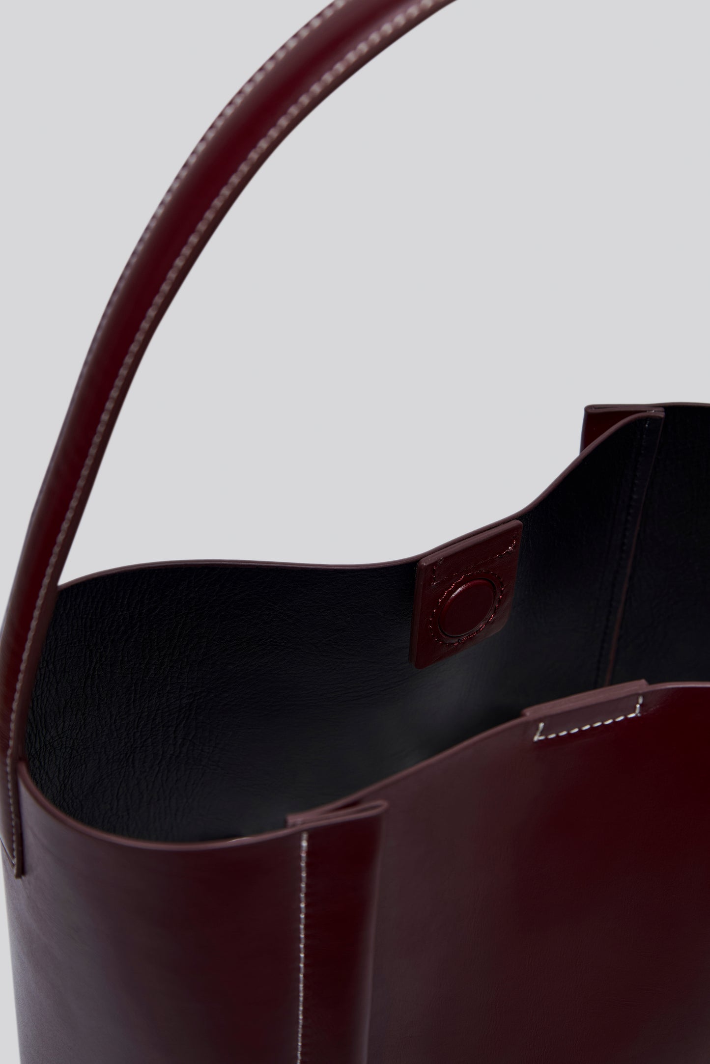 LARGE TOTE PLISSÉ BURGUNDY