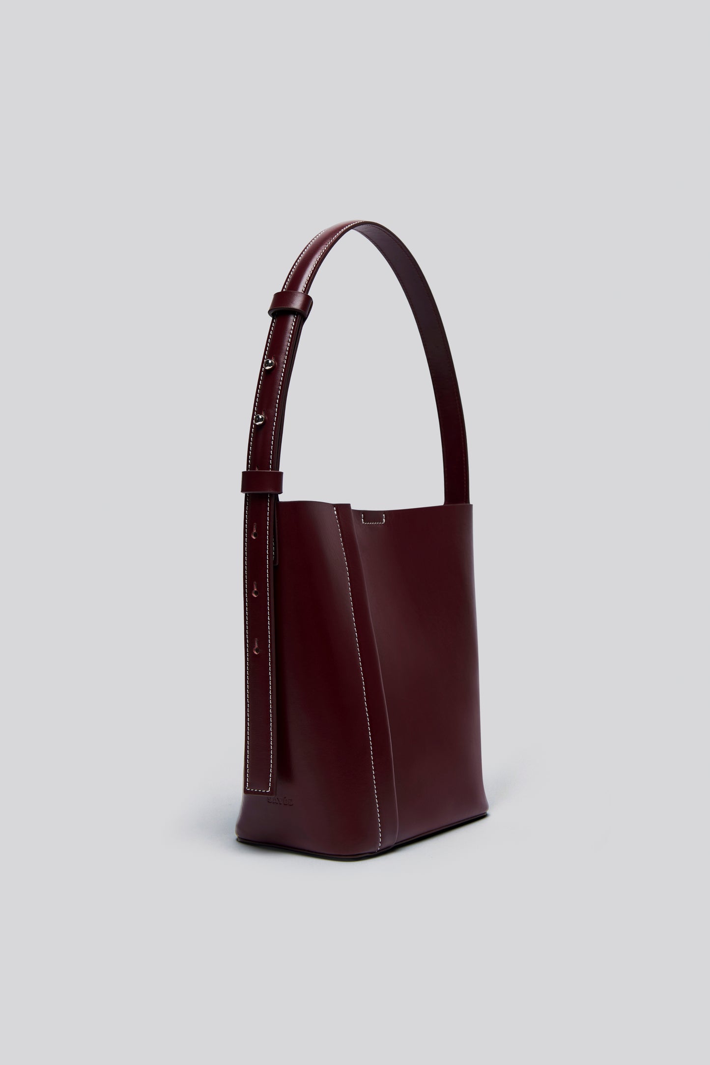 MEDIUM TOTE PLISSÉ BURGUNDY