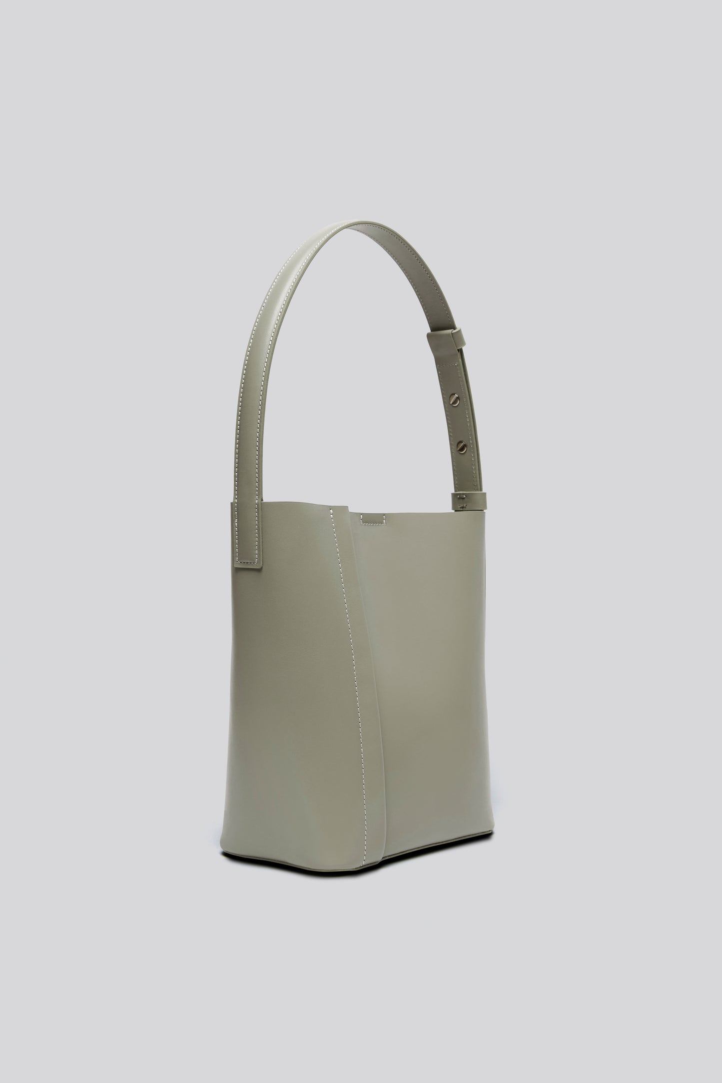 MEDIUM TOTE PLISSÉ DUSTY SAGE