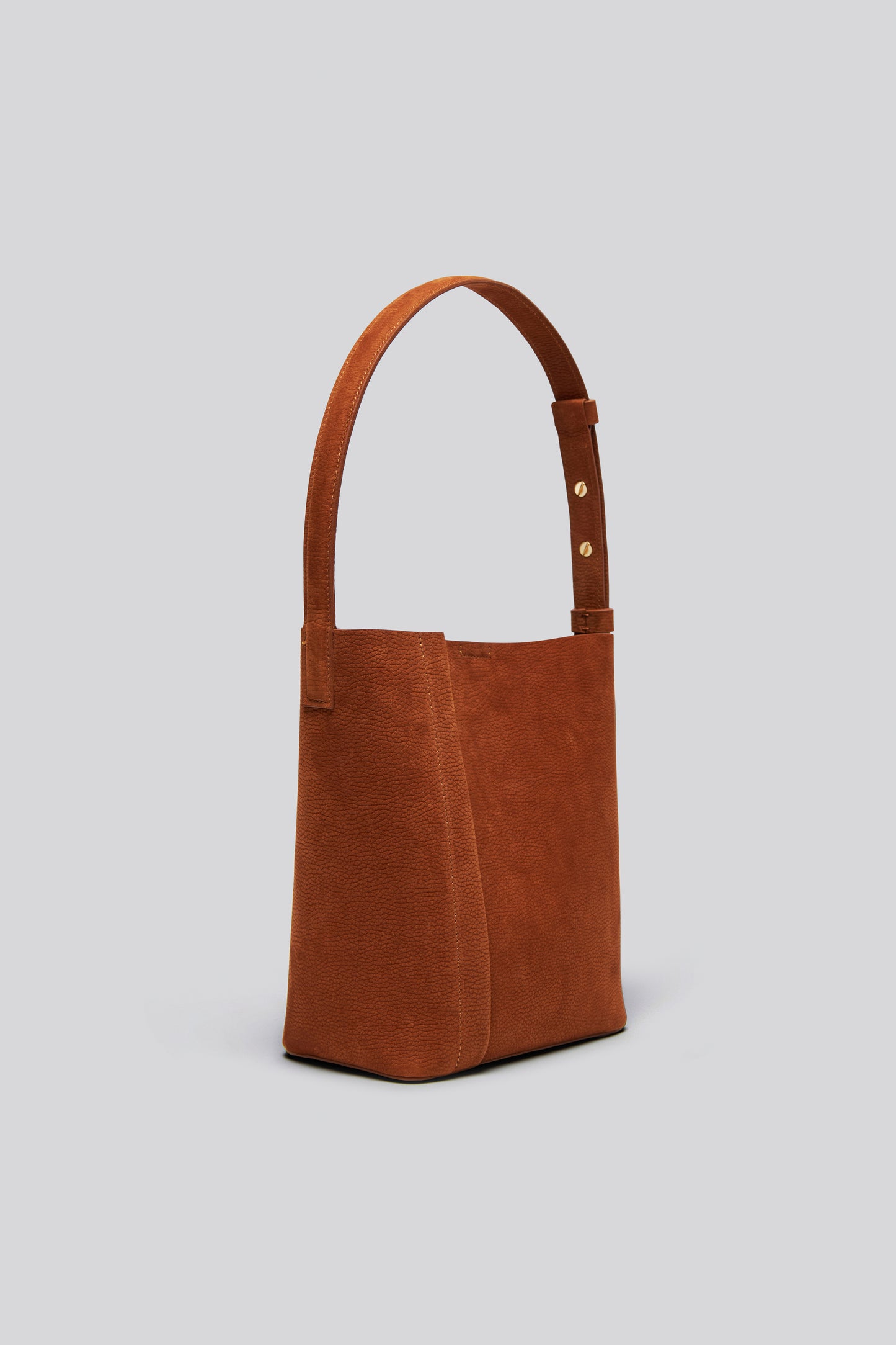 MEDIUM TOTE PLISSÉ TOFFEE NUBUCK