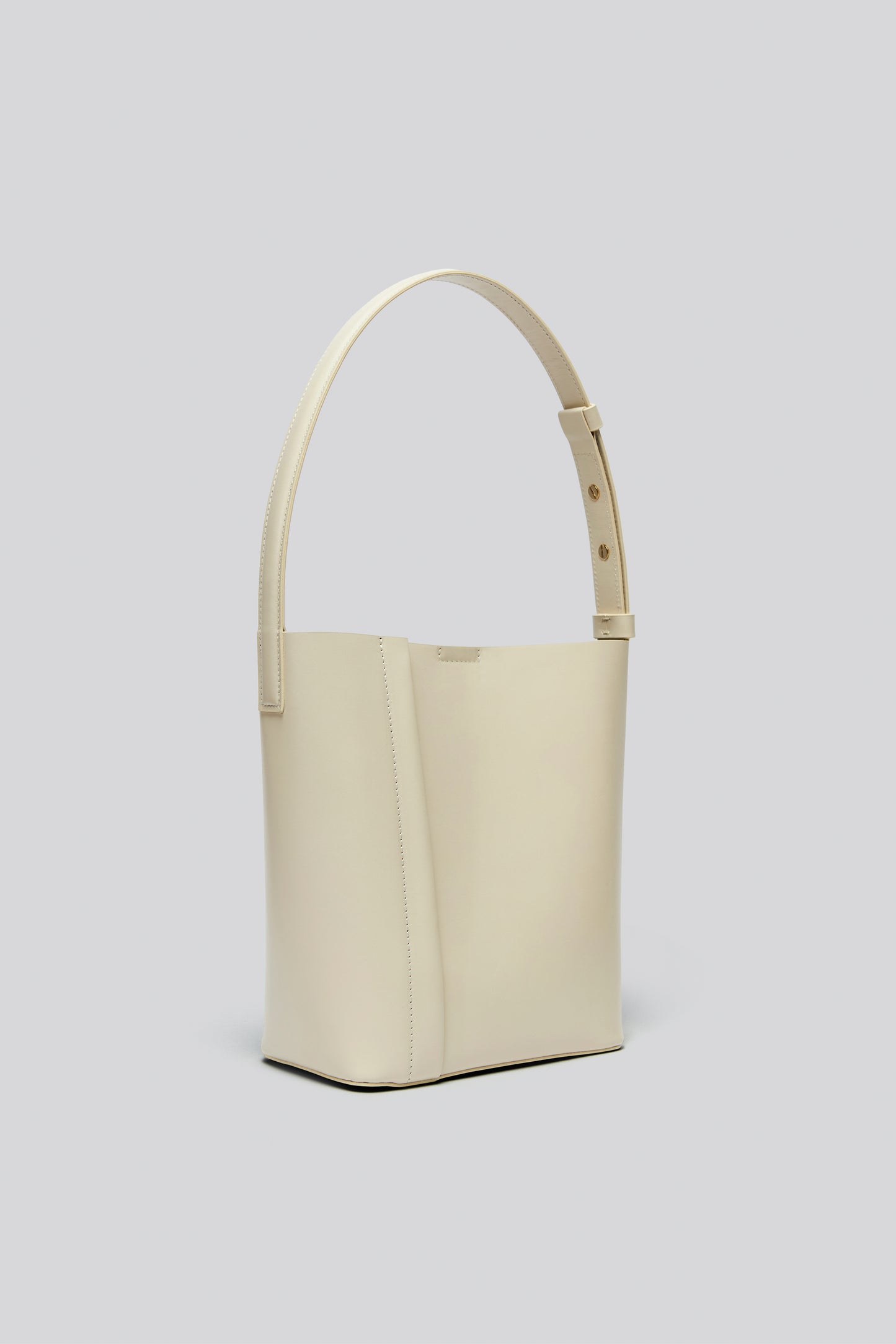 MEDIUM TOTE PLISSÉ EGGSHELL